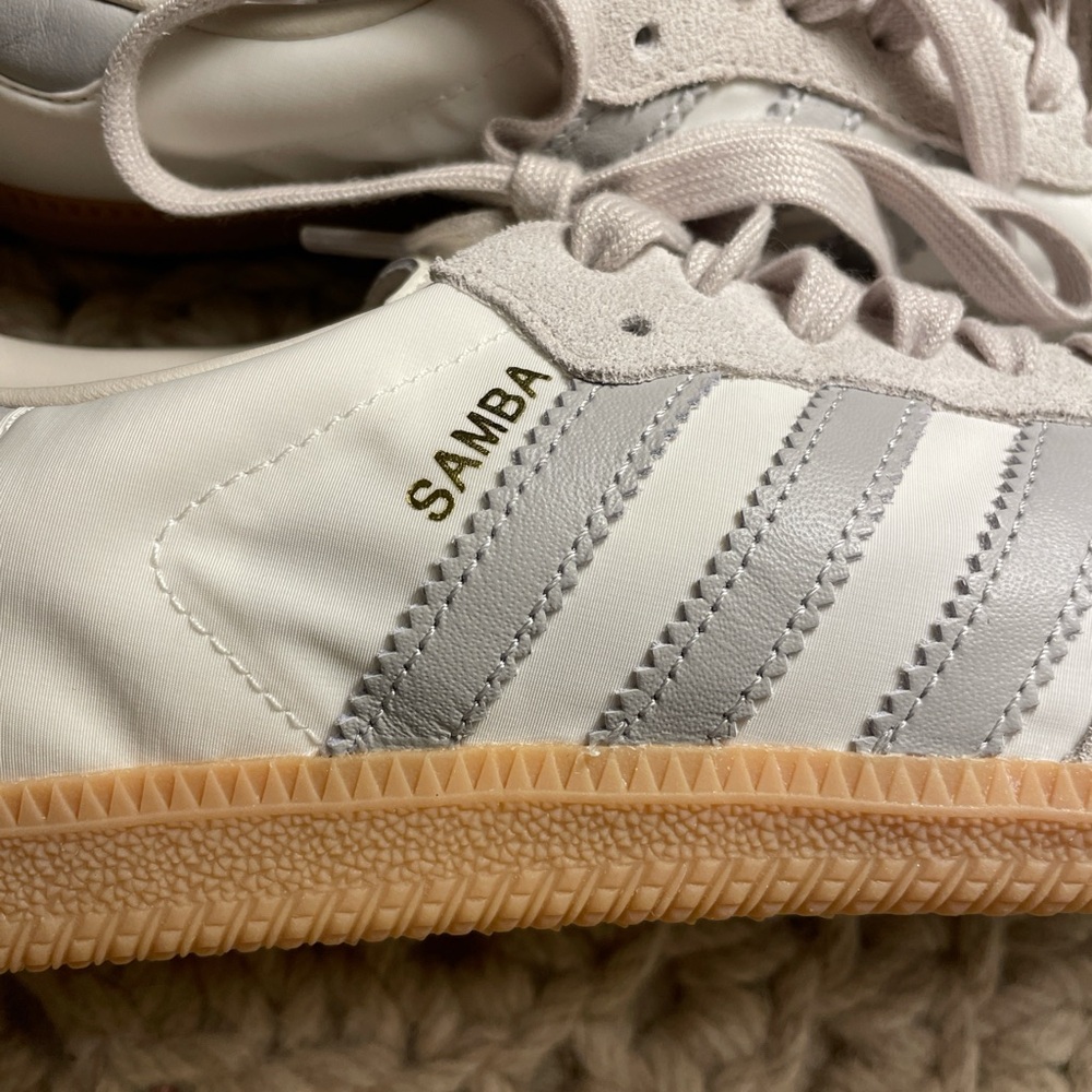 BRAND NEW Adidas Samba OG “Off White/alluminum” sneakers! - Picture 4 of 8